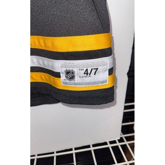NHL Boston Bruins Hockey Jersey  Child Size 4/7 - Picture 2 of 4